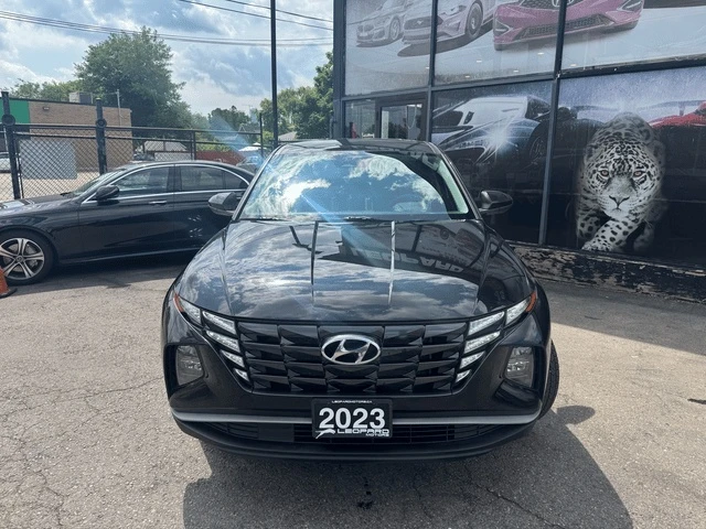 Hyundai Tucson / Essential / AWD / CARFAX / ОПЦИЯ ЗА ФИНАНСИРАНЕ, снимка 2 - Автомобили и джипове - 53298898