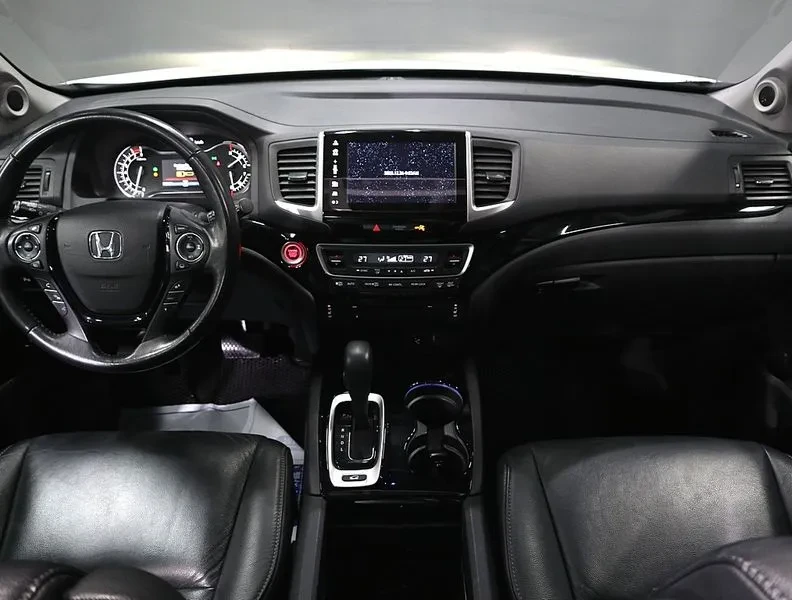 Honda Pilot  Generation 3.5, снимка 7 - Автомобили и джипове - 56566162