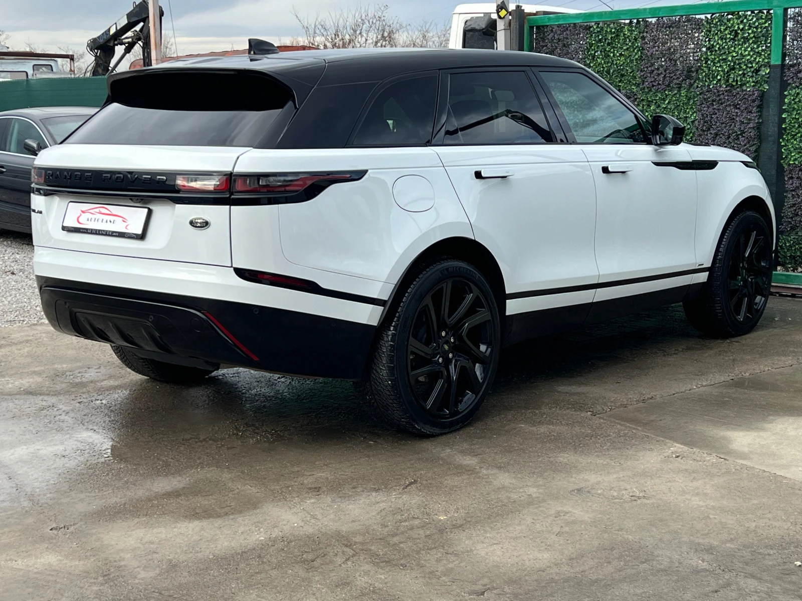 Land Rover Range Rover Velar R-DYMAMIC/NAVI/LED/KAM360/PANO/СОБСТВЕН ЛИЗИНГ - изображение 6