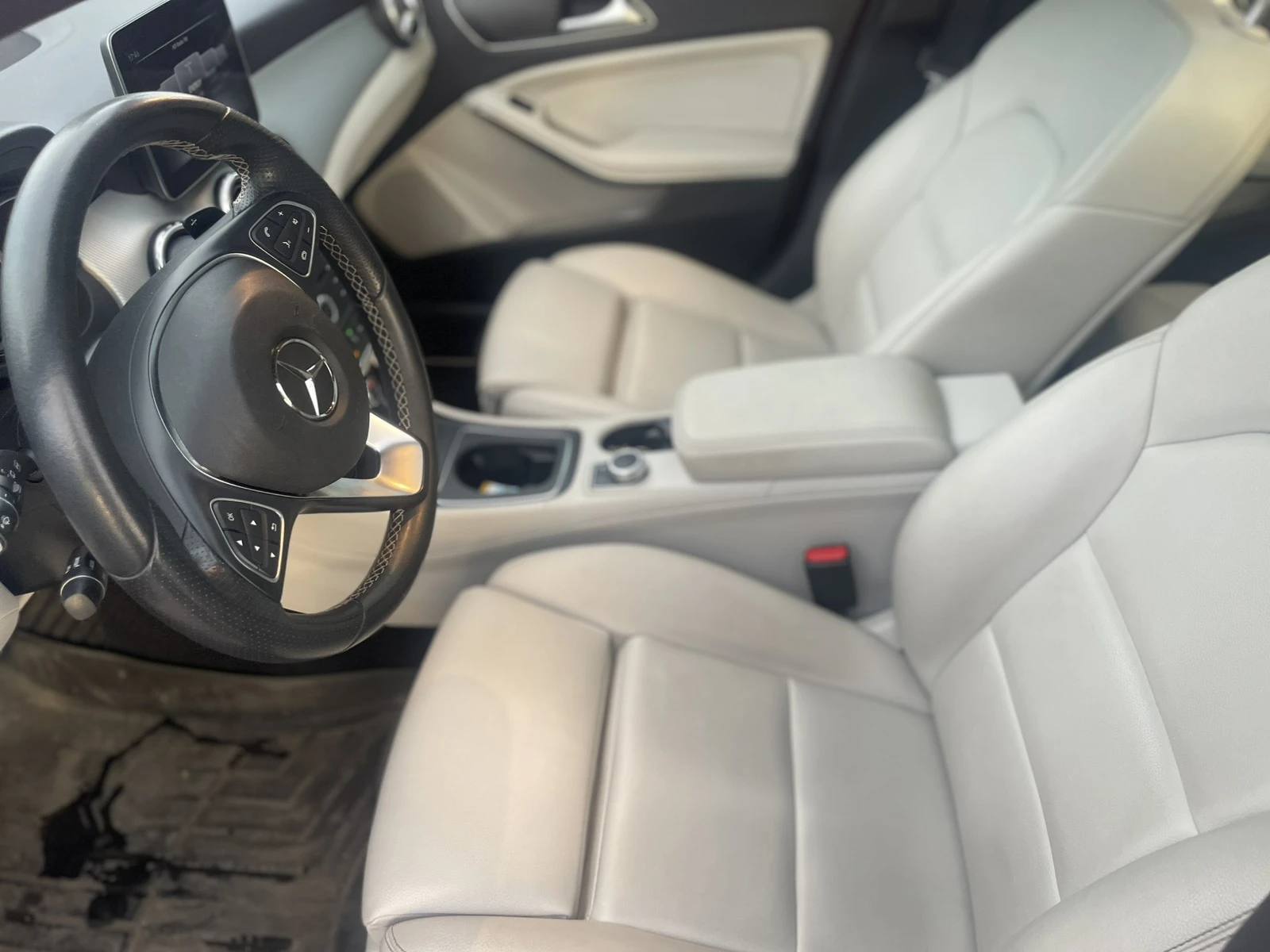 Mercedes-Benz GLA 250 211ps* 4M* 100хл.* НАВИ* КОЖА* ПАНО* КАМЕРА* FULL - изображение 3