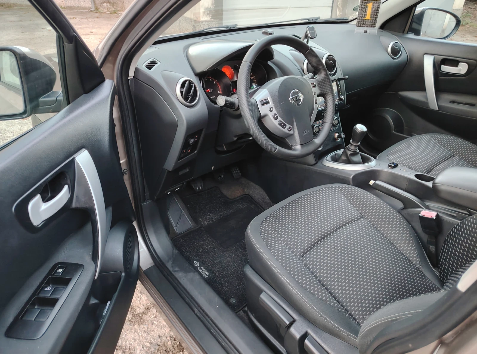 Nissan Qashqai 2.0i 141�.� ������!  | Mobile.bg � ����������� 11