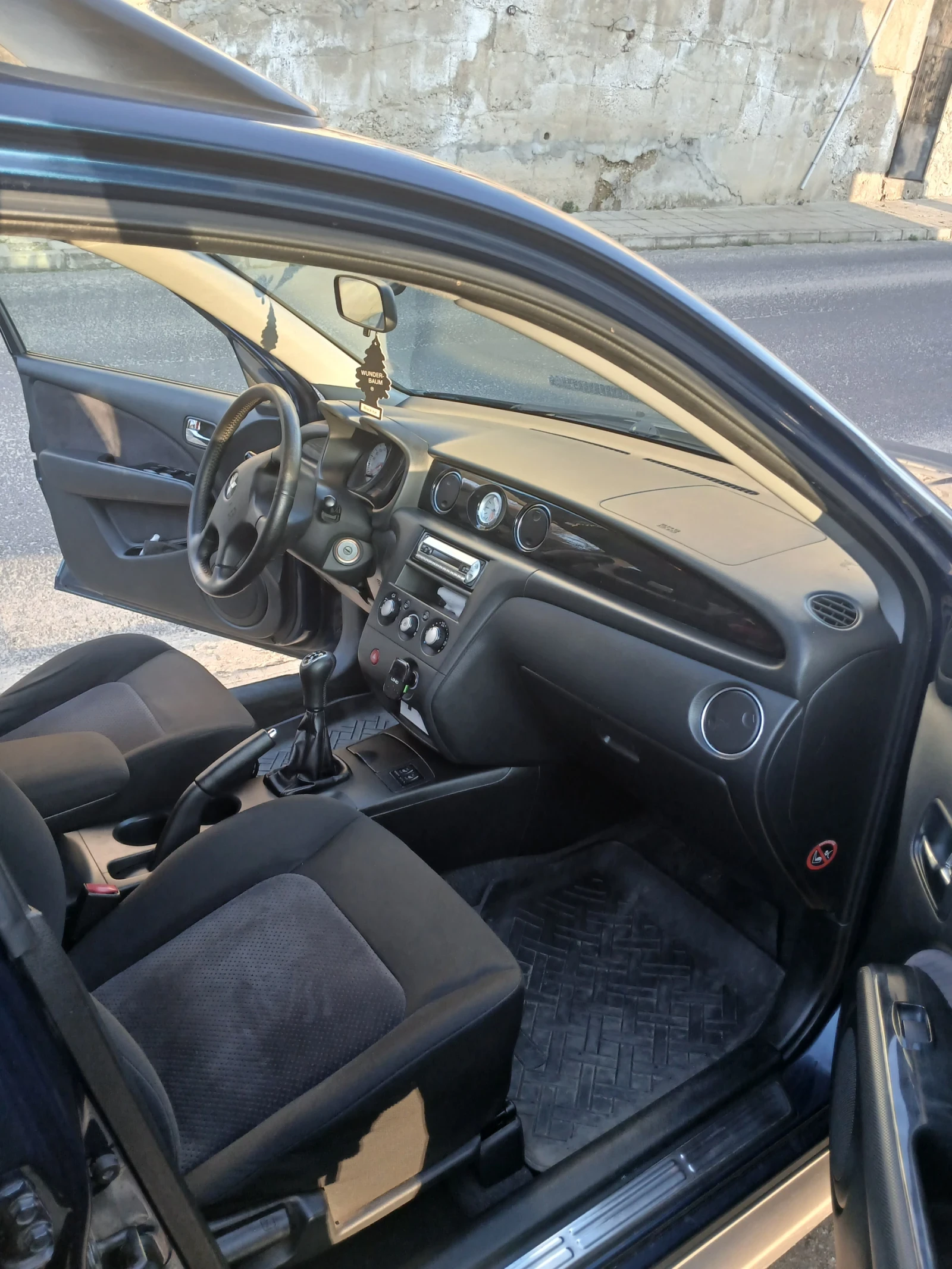 Mitsubishi Outlander, снимка 7 - Автомобили и джипове - 53911018