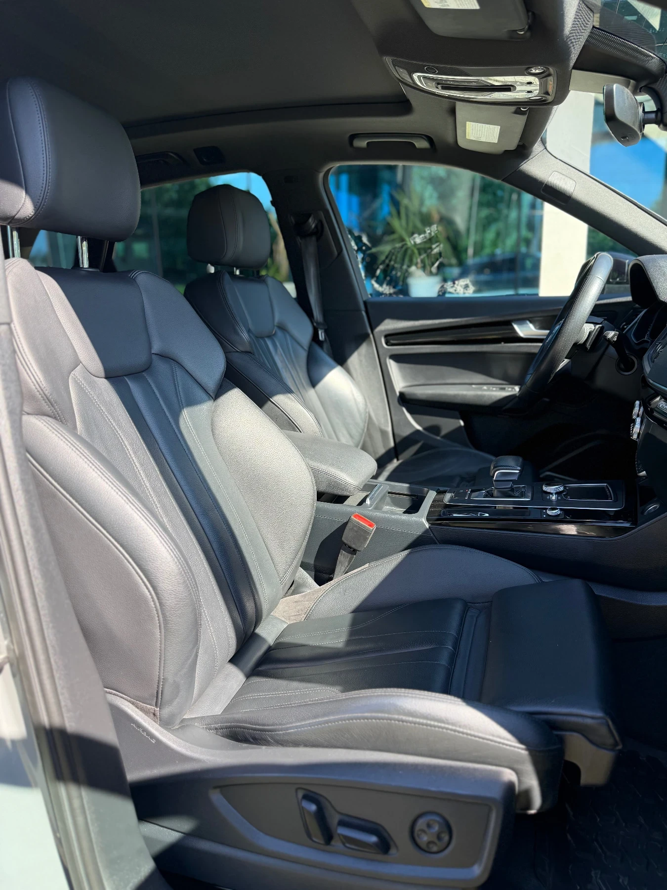 Audi Q5 S-Line Technik Nardo Grey Black Optics , снимка 13 - Автомобили и джипове - 54444636