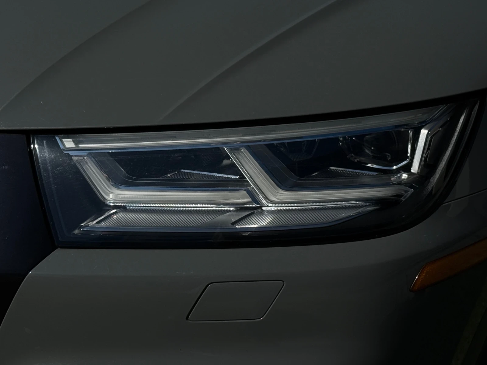 Audi Q5 S-Line Technik Nardo Grey Black Optics , снимка 15 - Автомобили и джипове - 54444636