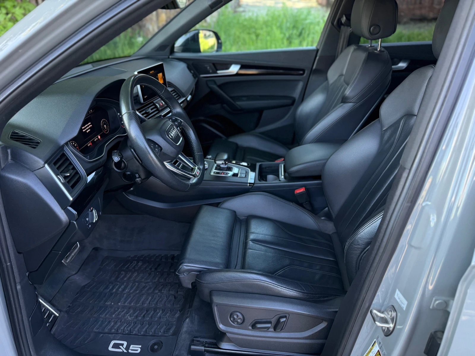 Audi Q5 S-Line Technik Nardo Grey Black Optics , снимка 12 - Автомобили и джипове - 54444636