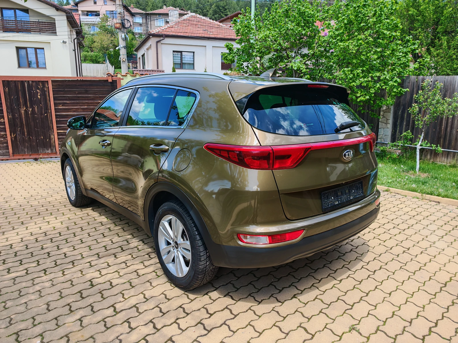 Kia Sportage 1.7CRDI-НАВИГАЦИЯ-КАМЕРА, снимка 6 - Автомобили и джипове - 54508998