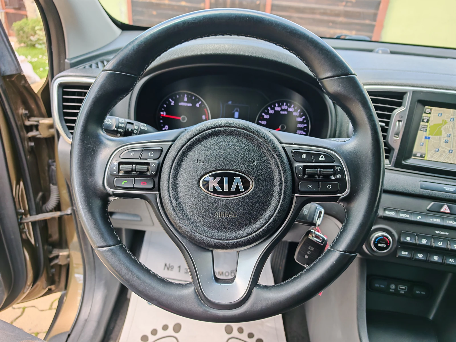 Kia Sportage 1.7CRDI-НАВИГАЦИЯ-КАМЕРА, снимка 13 - Автомобили и джипове - 54508998
