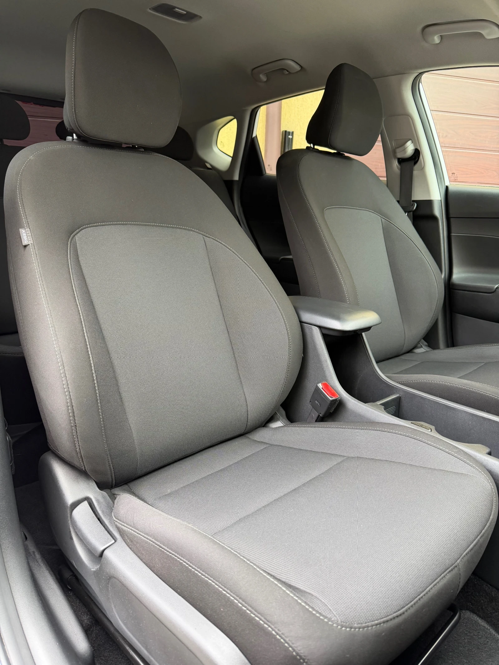 Hyundai Kona, снимка 9 - Автомобили и джипове - 54654176