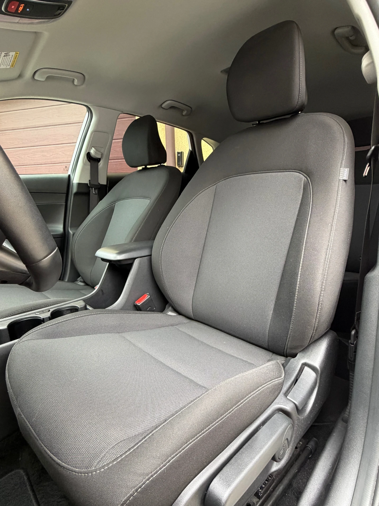 Hyundai Kona, снимка 8 - Автомобили и джипове - 54654176