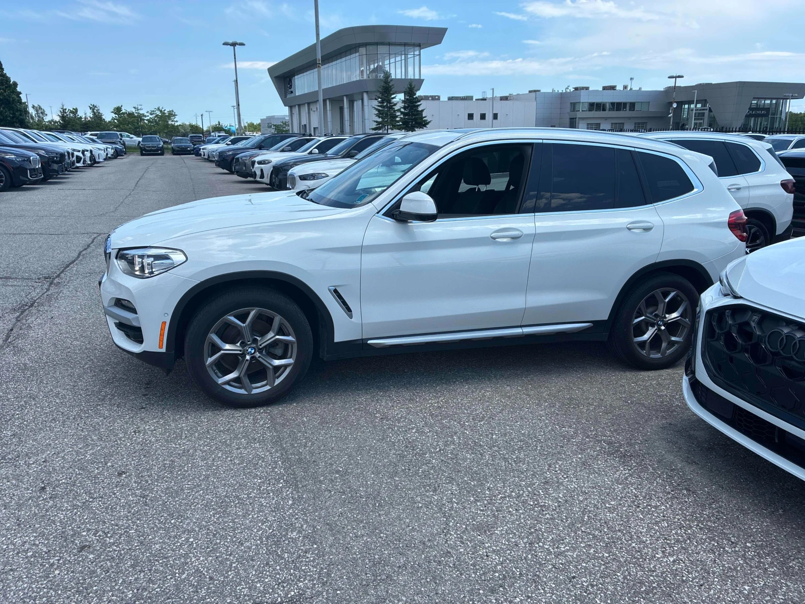 BMW X3 xDrive30i * Keyless * CARFAX * АВТО КРЕДИТ * , снимка 3 - Автомобили и джипове - 54949785