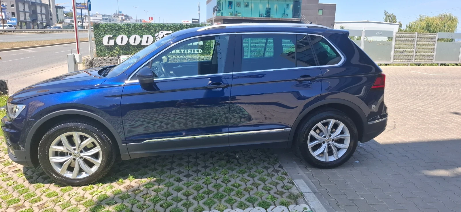 VW Tiguan HIGHLINE, снимка 8 - Автомобили и джипове - 55247985