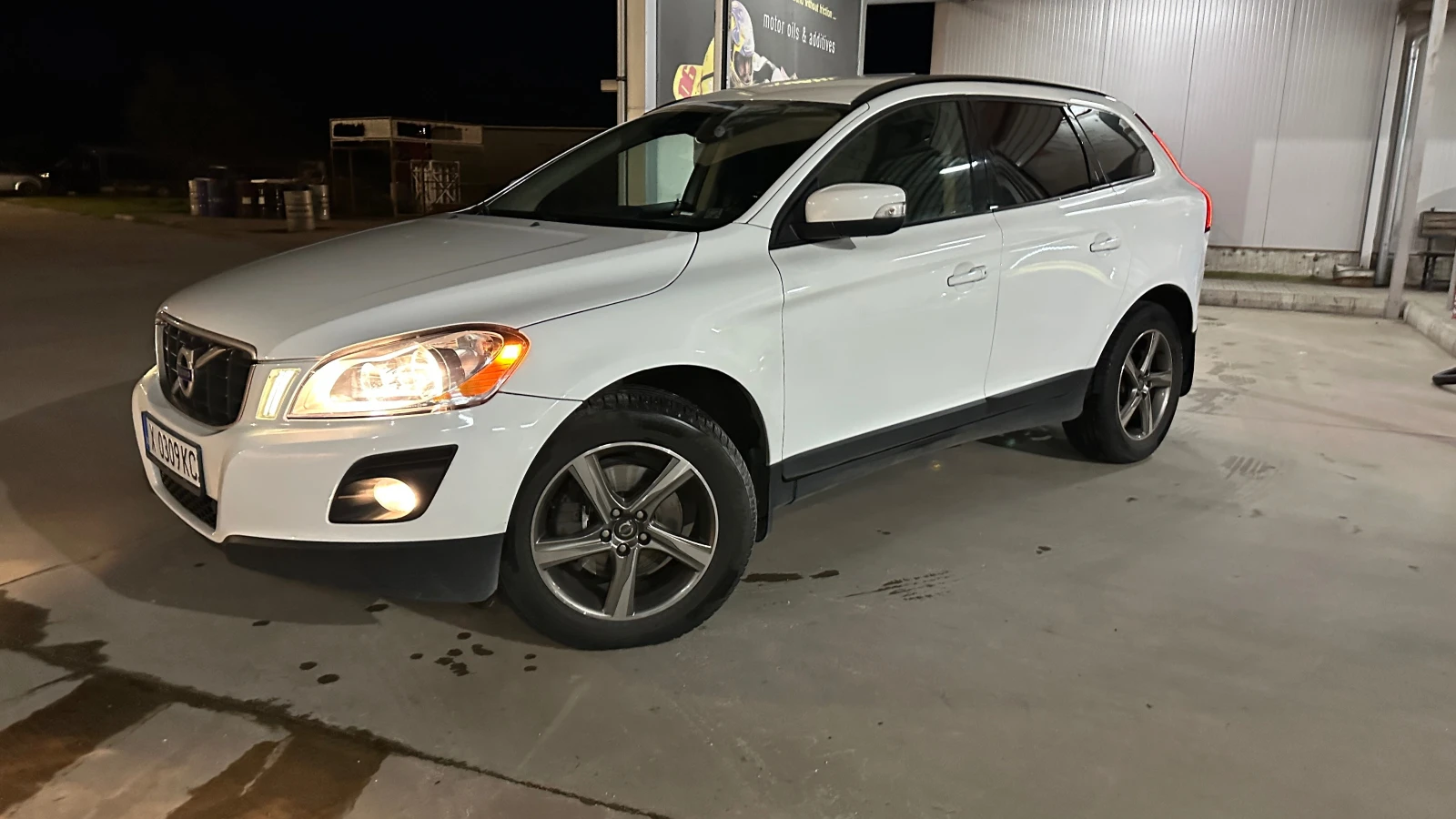 Volvo XC60 D5, снимка 2 - Автомобили и джипове - 55363467