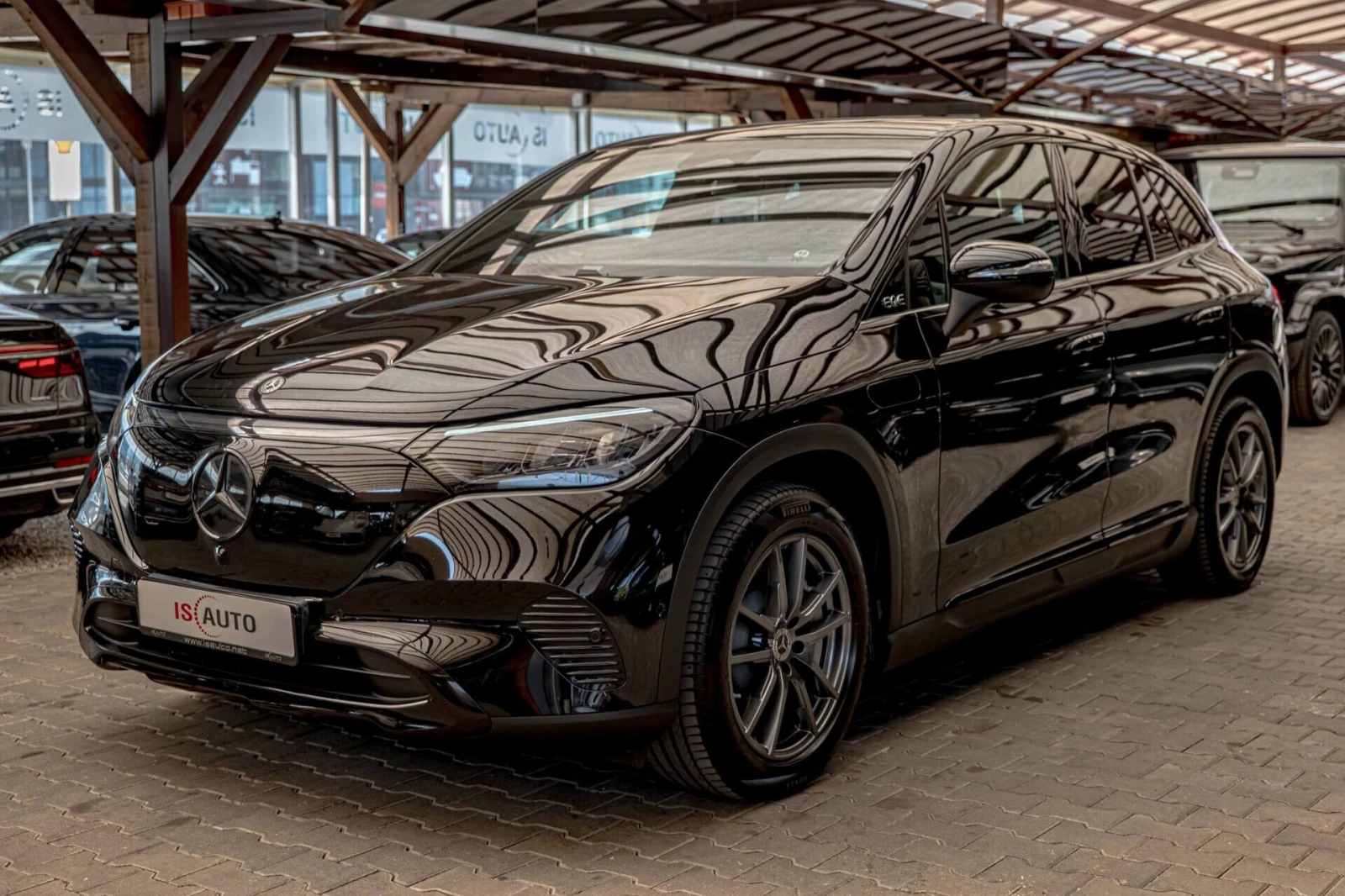 Mercedes-Benz EQE 300/SUV/100kWh/Night Packet/Подгрев/Камера/PRE-SAF, снимка 3 - Автомобили и джипове - 56225715