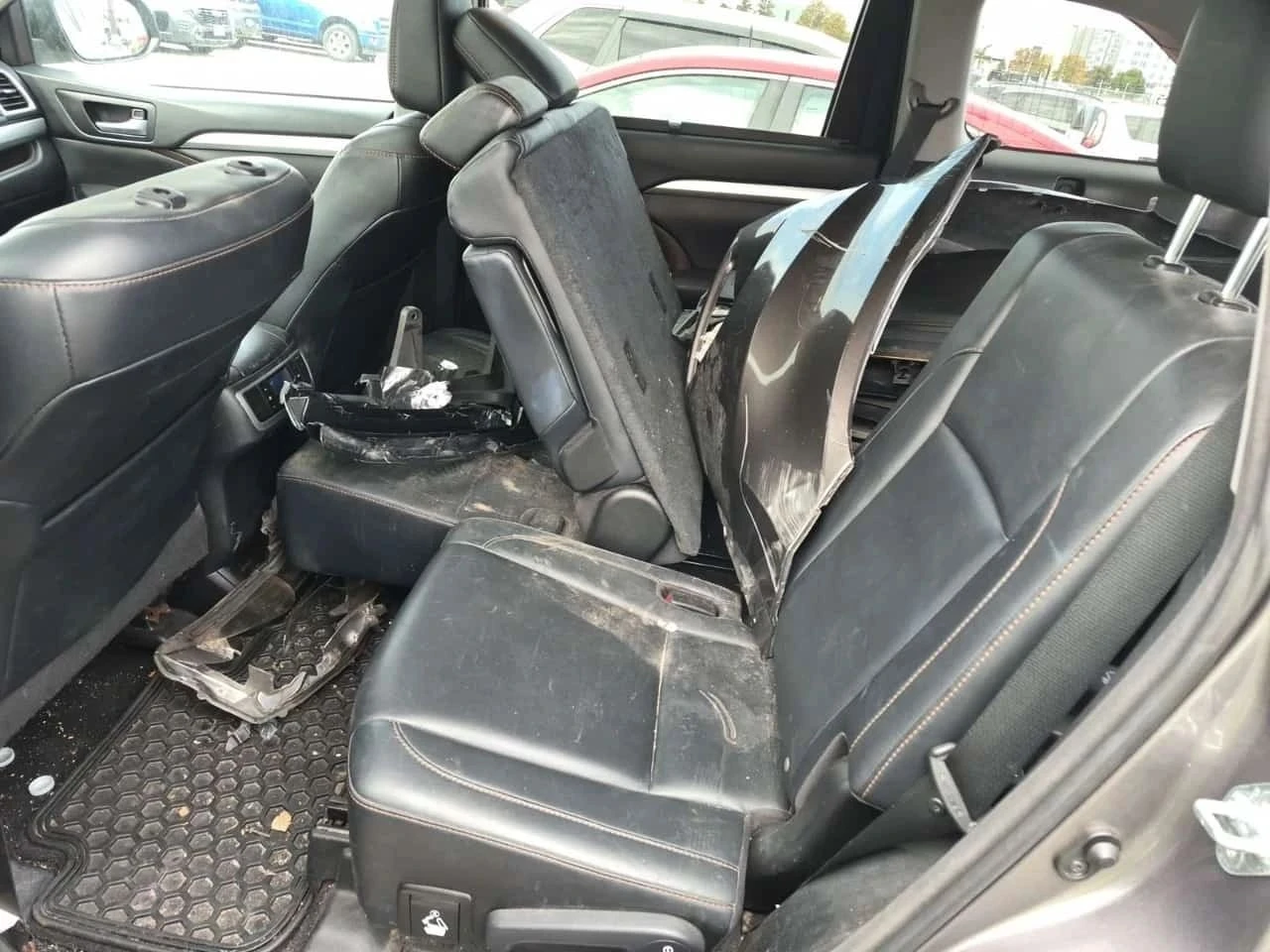 Toyota Highlander, снимка 12 - Автомобили и джипове - 56738041