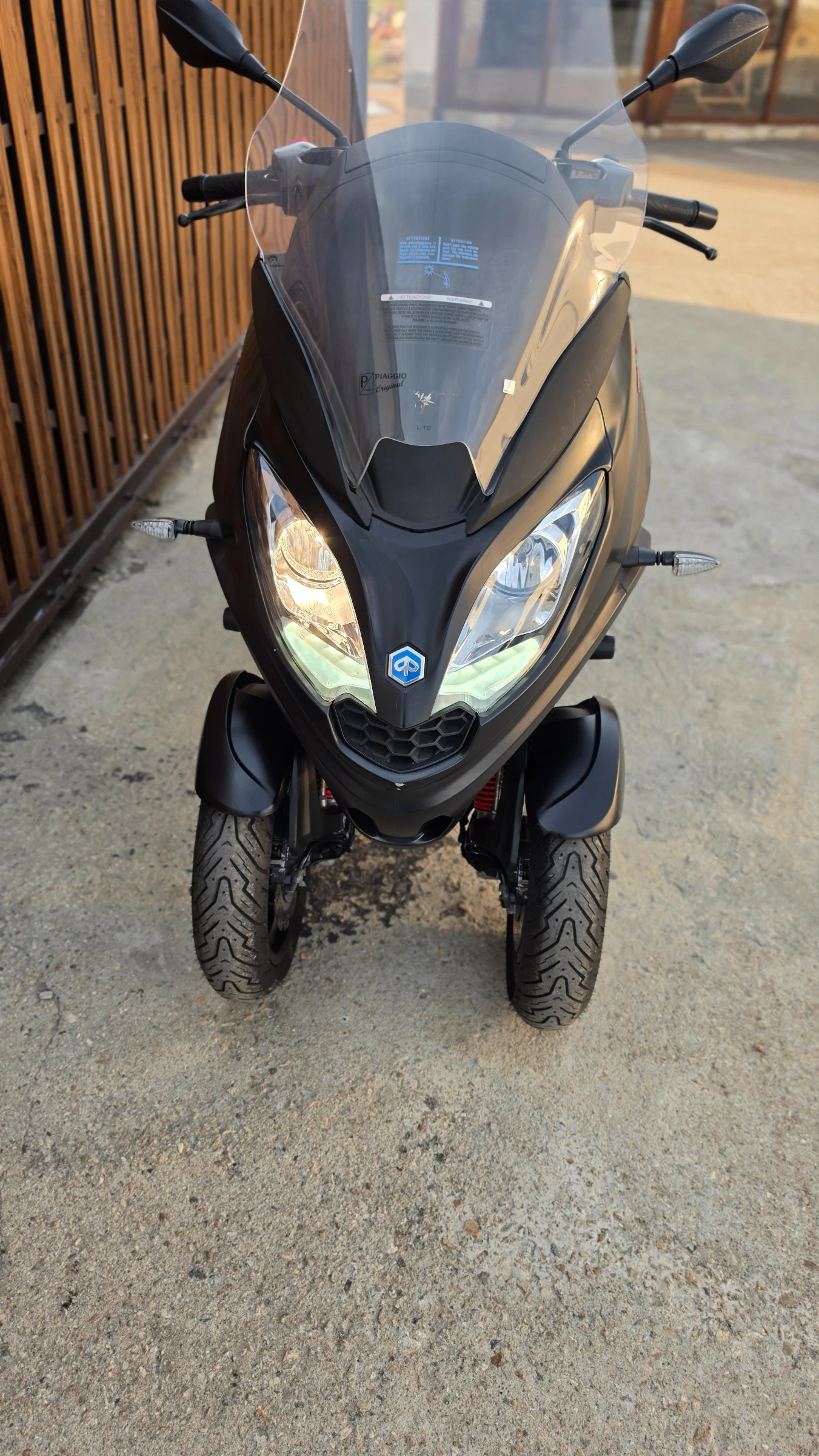 Piaggio Mp3 300i LT abs sport 2br, снимка 10 - Мотоциклети и мототехника - 54794583