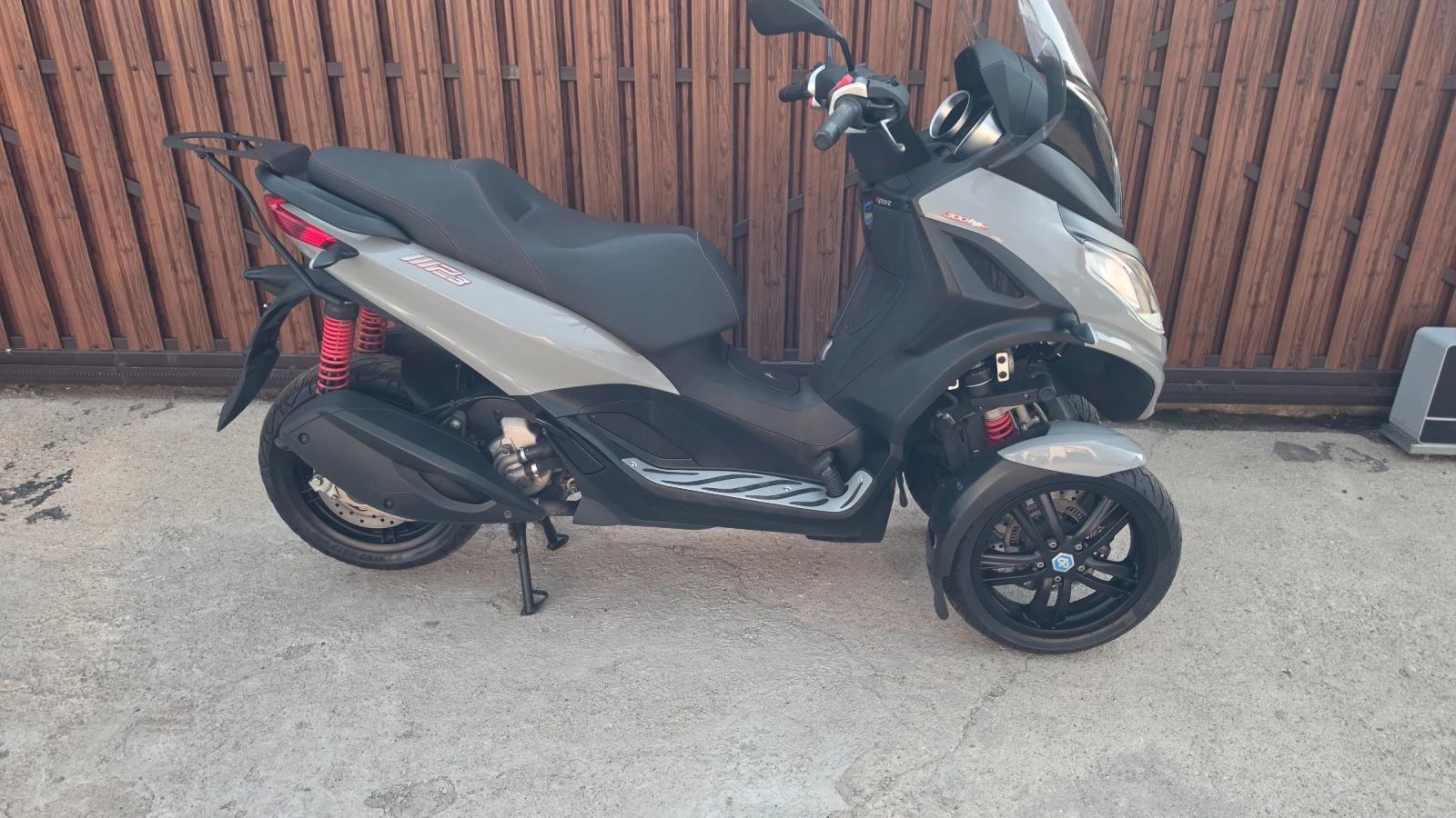 Piaggio Mp3 300i LT abs sport 2br, снимка 5 - Мотоциклети и мототехника - 54794583