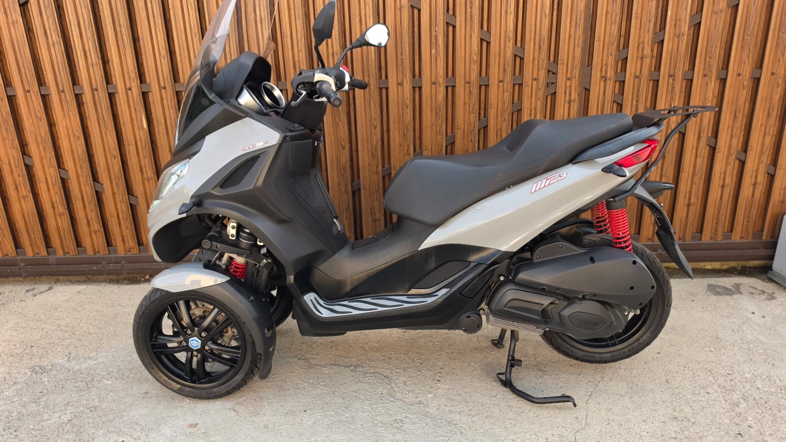Piaggio Mp3 300i LT abs sport 2br, снимка 3 - Мотоциклети и мототехника - 54794583