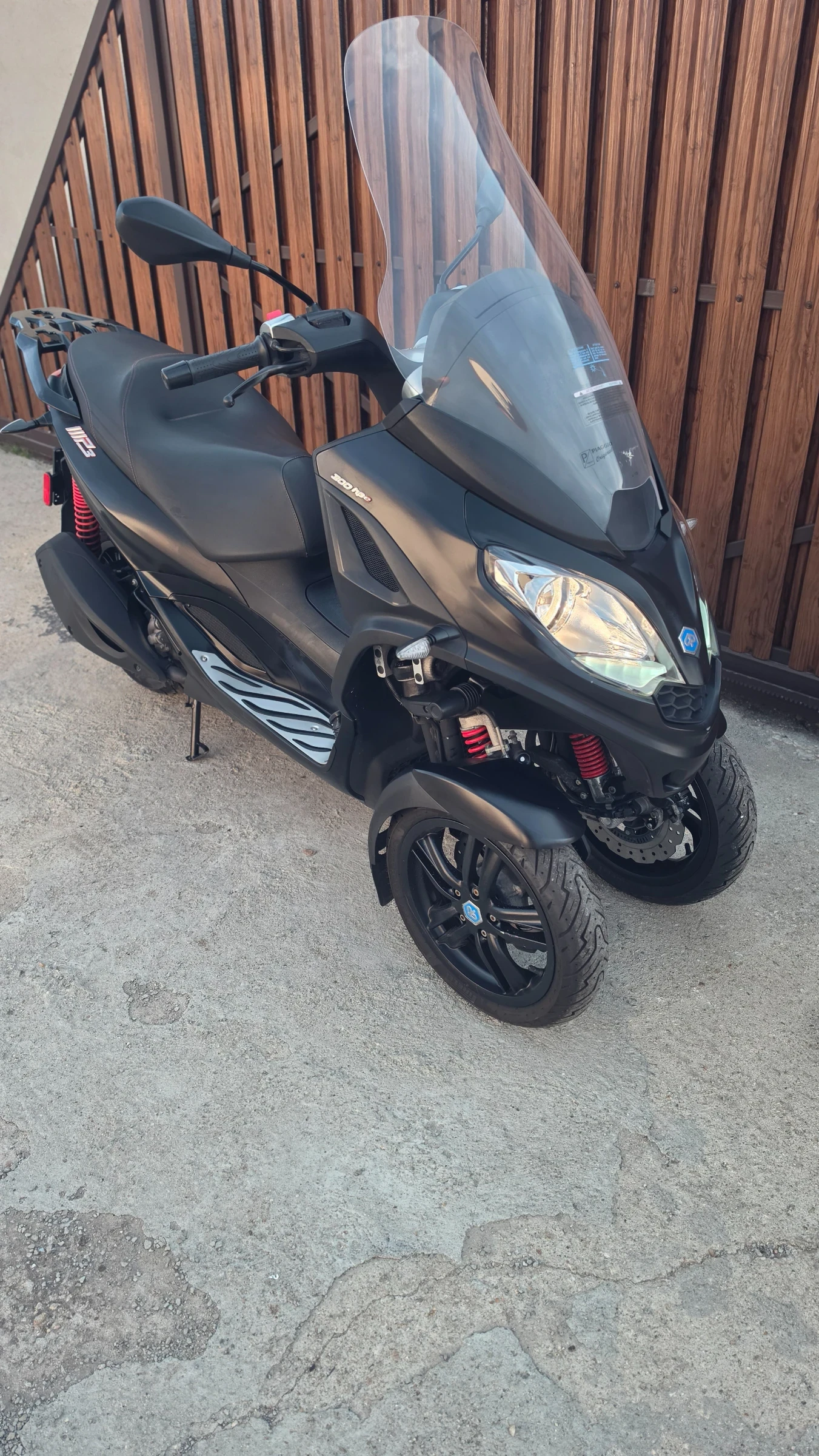 Piaggio Mp3 300i LT abs sport 2br, снимка 9 - Мотоциклети и мототехника - 54794583