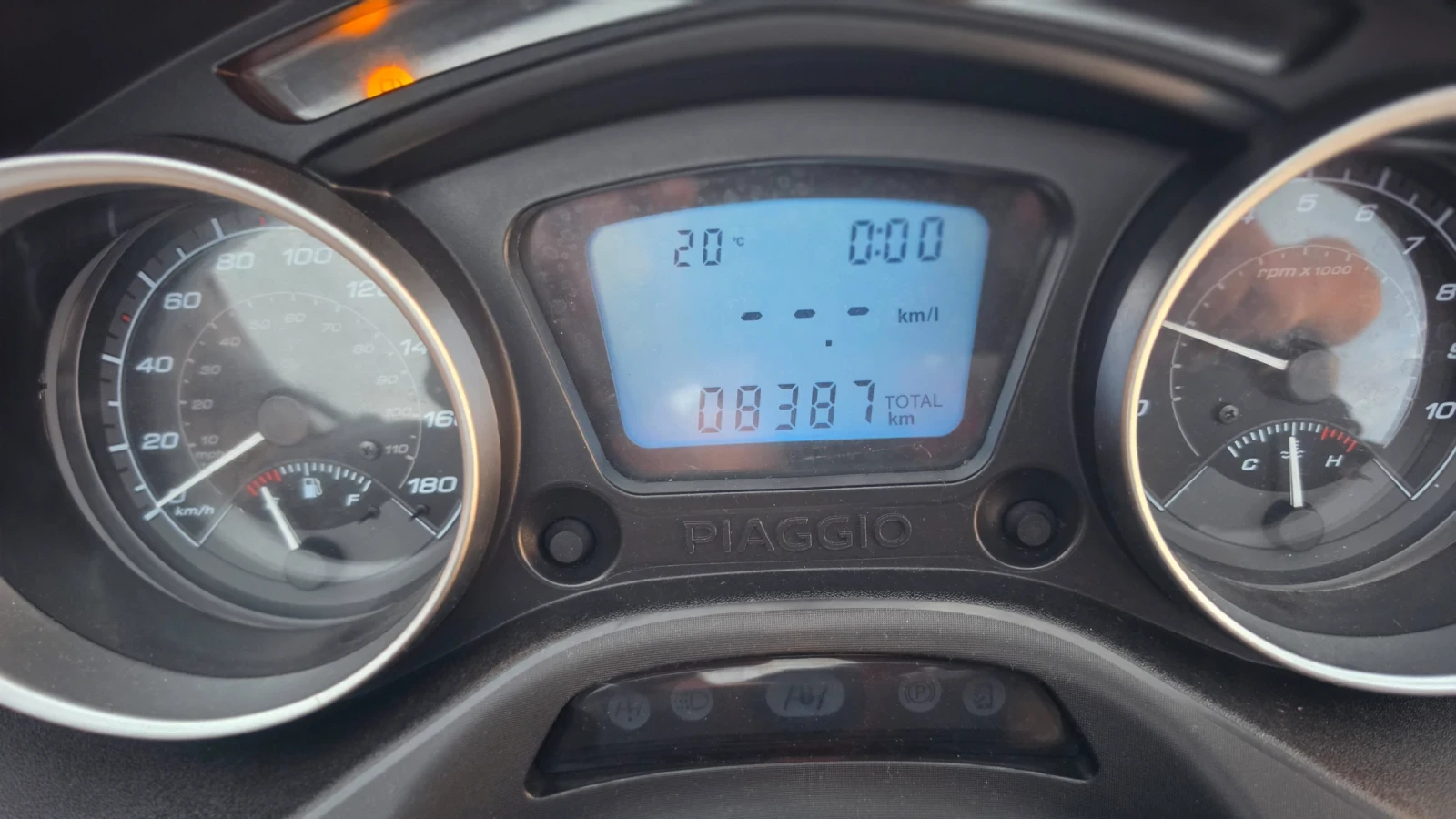 Piaggio Mp3 300i LT abs sport 2br, снимка 7 - Мотоциклети и мототехника - 54794583