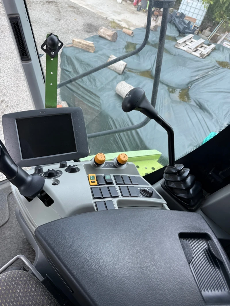 Комбайн Claas Tucano 420, снимка 8 - Селскостопанска техника - 52013635