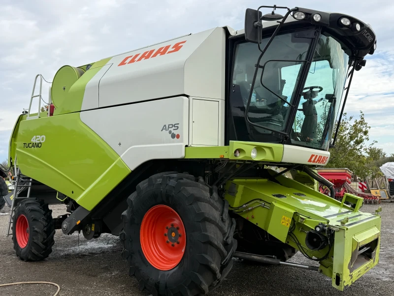 Комбайн Claas Tucano 420