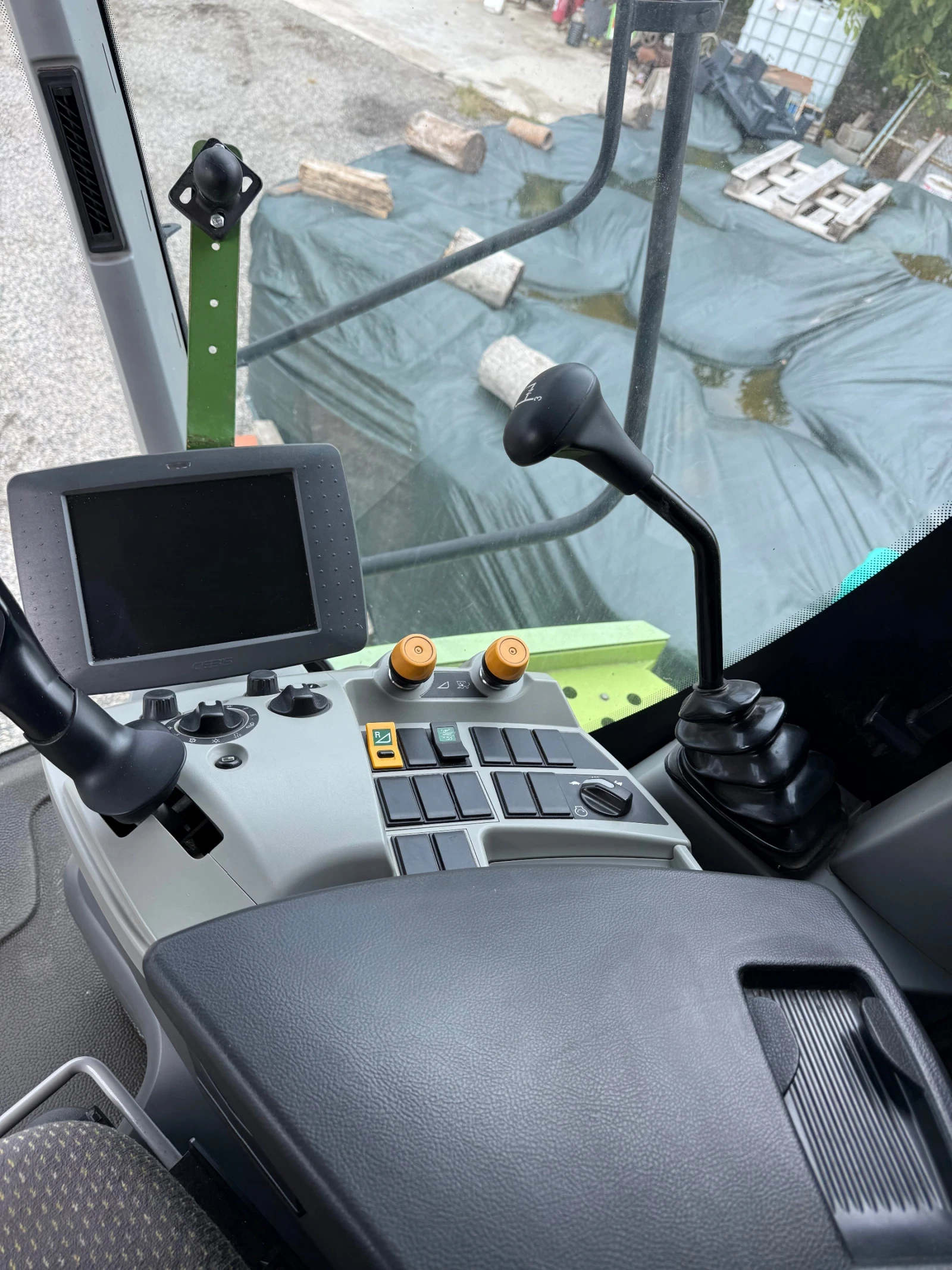 Комбайн Claas Tucano 420 - изображение 8