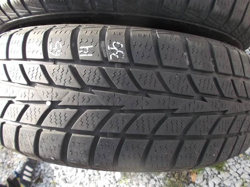 Гуми Зимни 175/65R14, снимка 2 - Гуми и джанти - 23259986