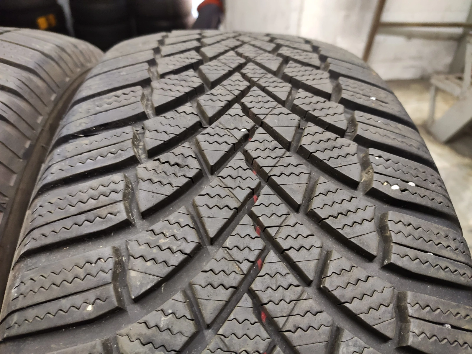  235/55R18 | Mobile.bg   2