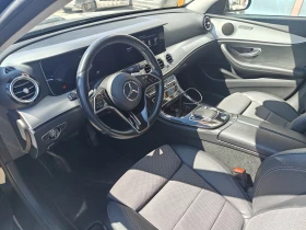 Mercedes-Benz E 220 4matic, снимка 9