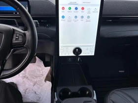 Ford Mustang Mach-E * Premium * АВТОКРЕДИТ БЕЗ ПЪРВОНАЧАЛНА ВНОСКА* , снимка 9