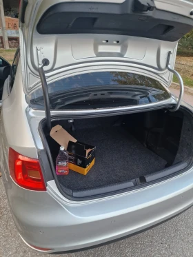 VW Jetta, снимка 14