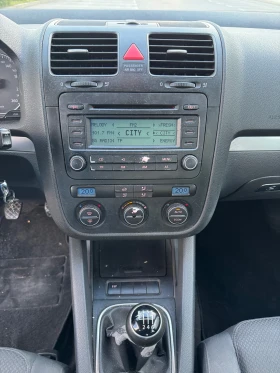 VW Golf 1.6   4   | Mobile.bg    17