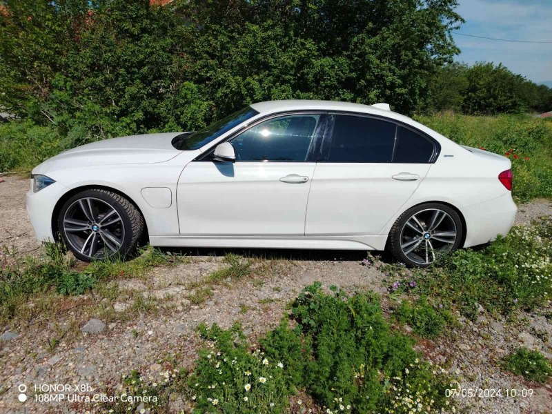 BMW 330 i E Drive sport , снимка 2 - Автомобили и джипове - 45640659