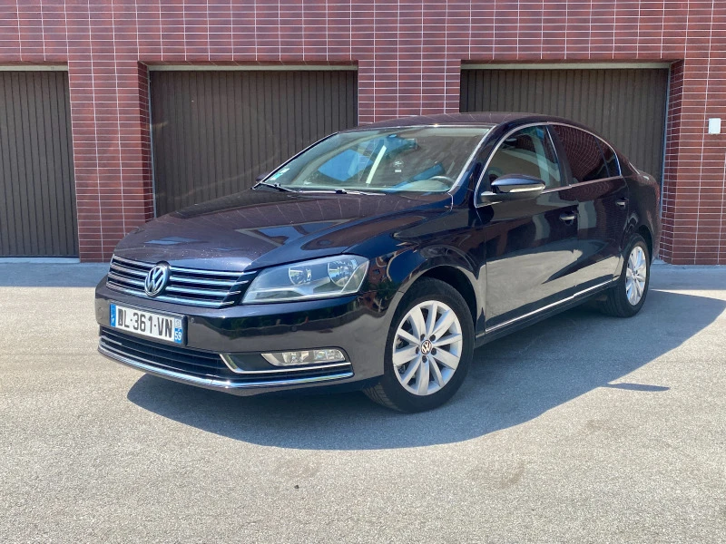 VW Passat 1.6 TDI, снимка 1 - Автомобили и джипове - 47292951