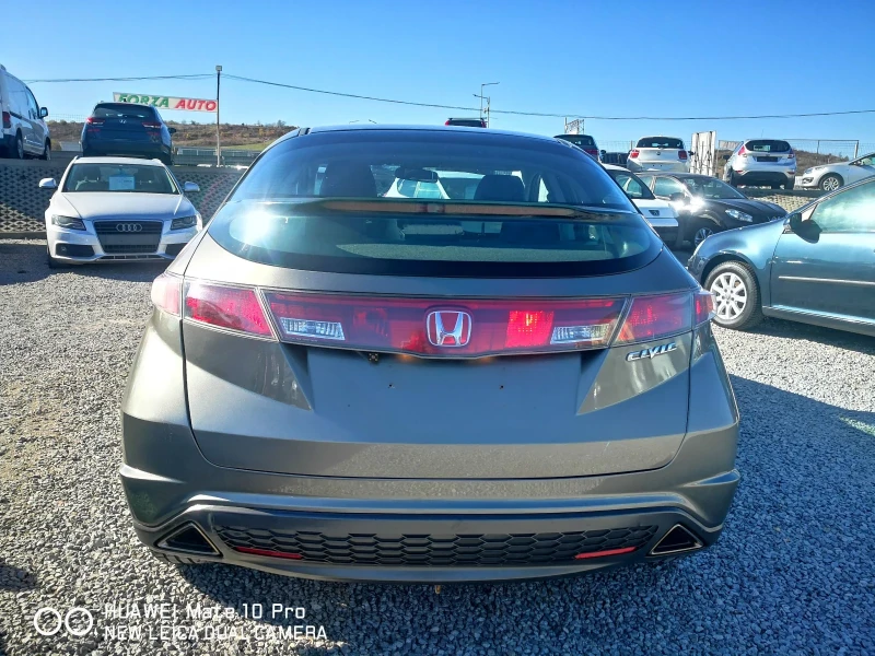 Honda Civic 1.8 Бензин 140к.с, снимка 5 - Автомобили и джипове - 47906573