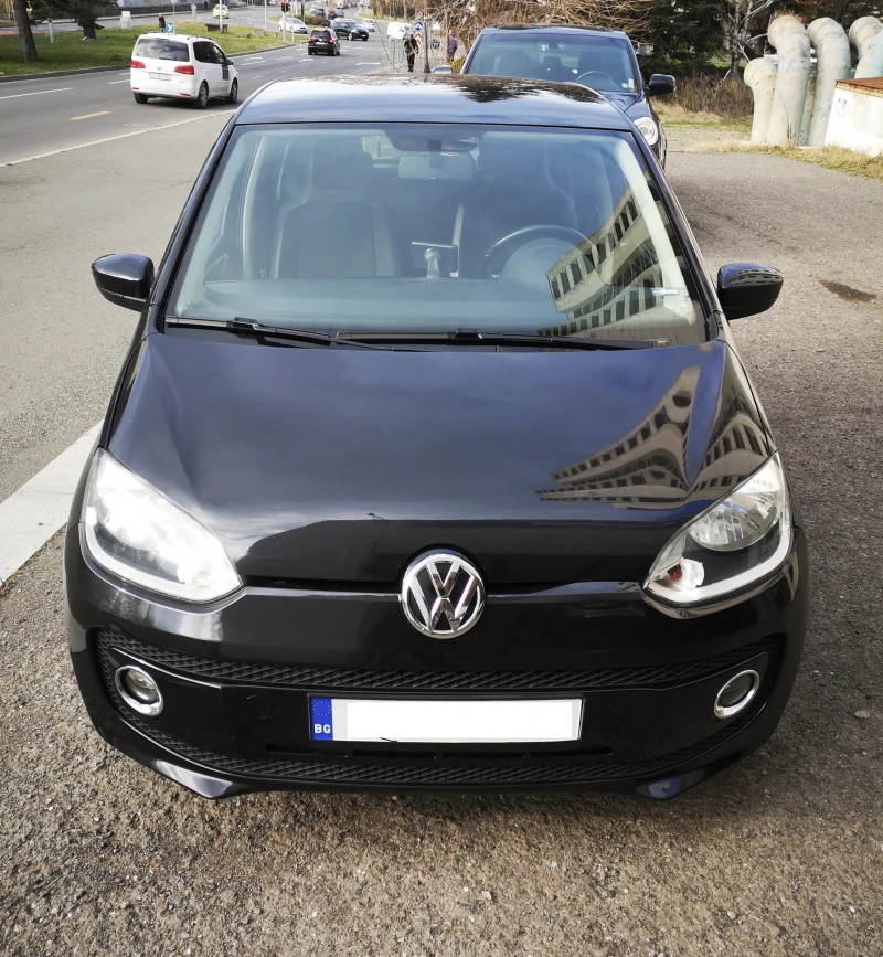 VW Up, снимка 2 - Автомобили и джипове - 48953428