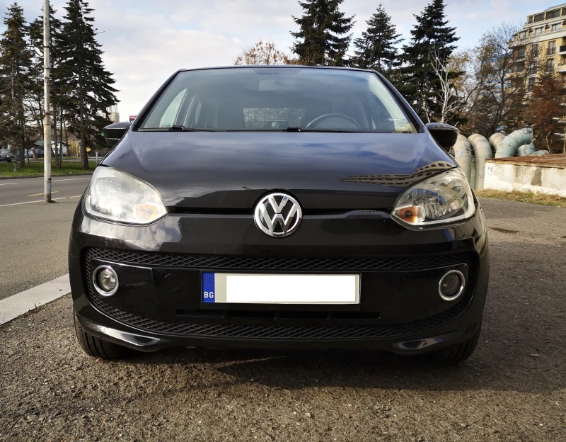 VW Up, снимка 1 - Автомобили и джипове - 48953428