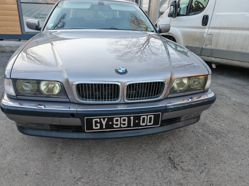 BMW 740 iL , снимка 1 - Автомобили и джипове - 49378313