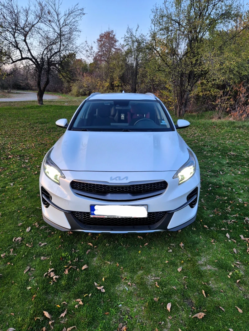 Kia XCeed 1.0 Comfort, снимка 2 - Автомобили и джипове - 52426444