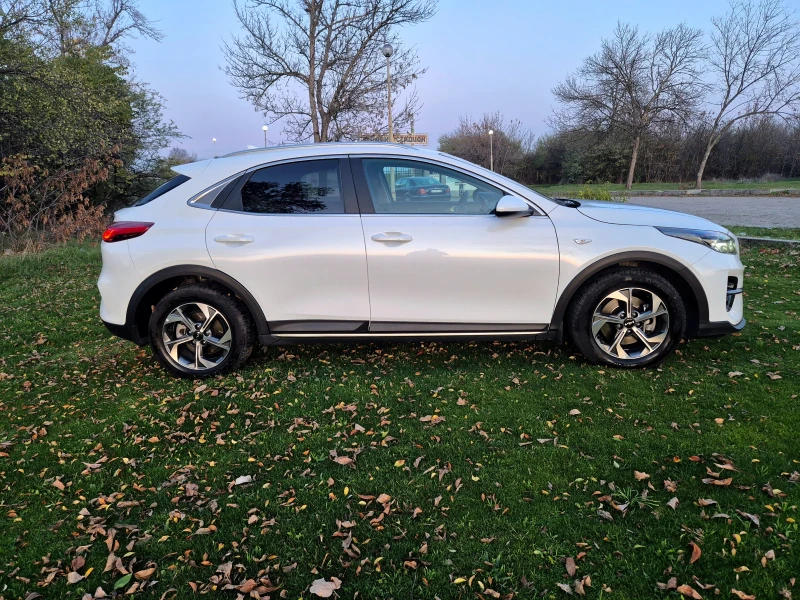 Kia XCeed 1.0 Comfort, снимка 4 - Автомобили и джипове - 52426444