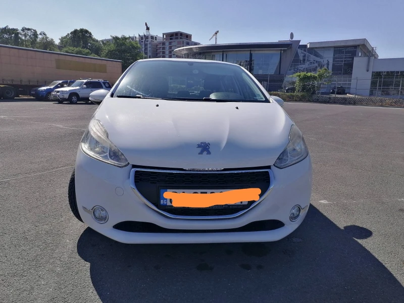Peugeot 208, снимка 2 - Автомобили и джипове - 53470524