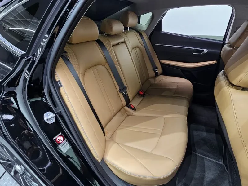 Hyundai Sonata, снимка 11 - Автомобили и джипове - 54834599