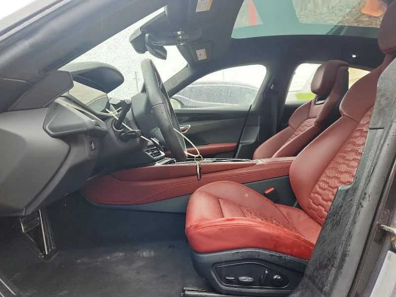 Audi E-Tron GT RS/QUATTRO/CARFAX/, снимка 7 - Автомобили и джипове - 56655287