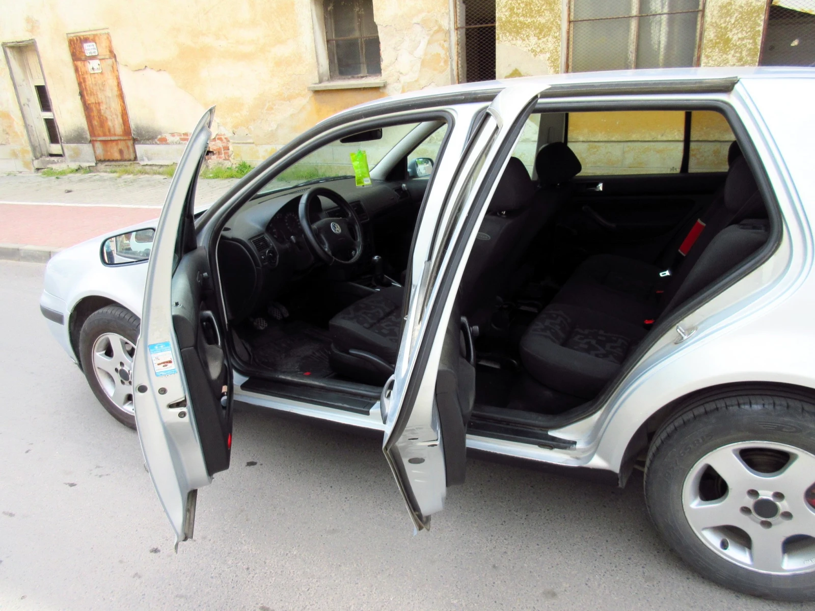 VW Golf 1.4i - изображение 8