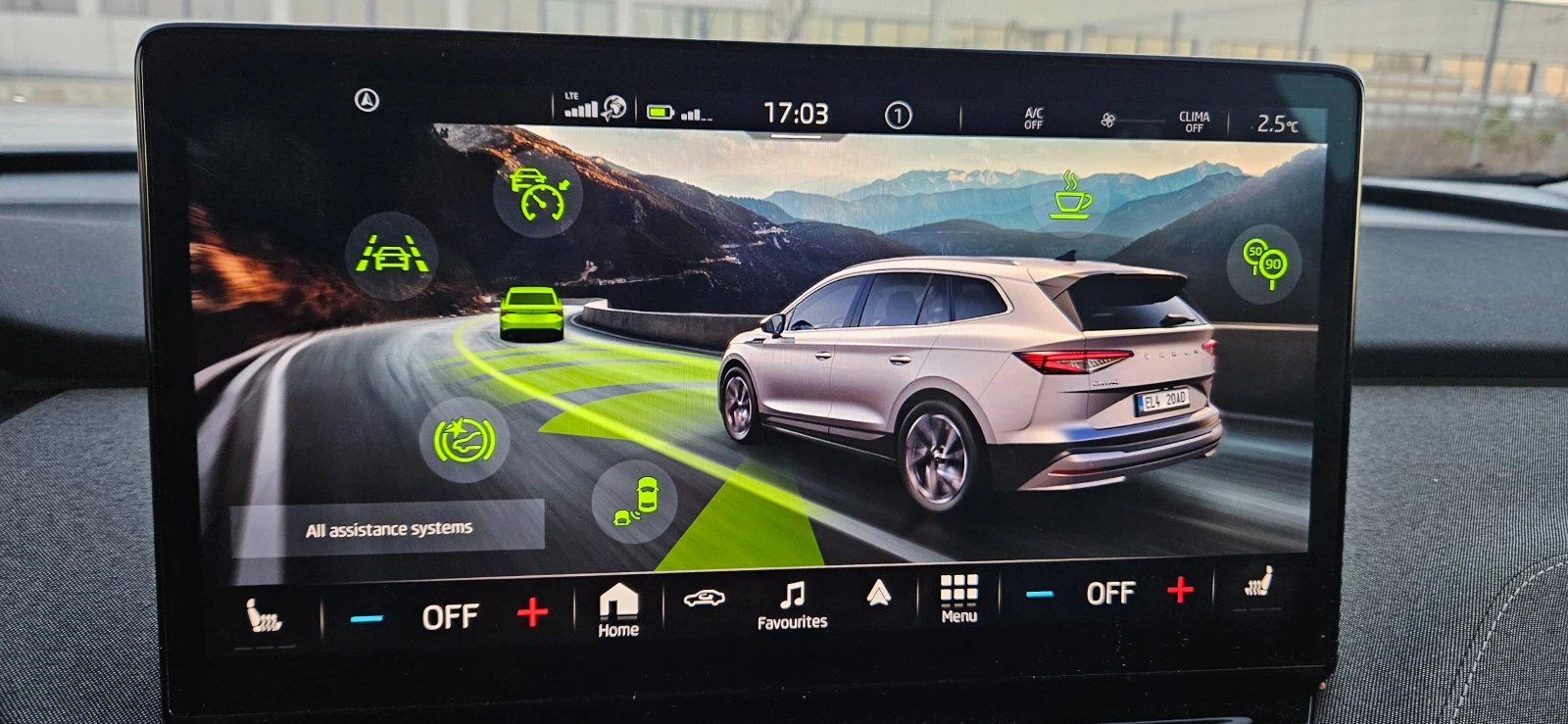 Skoda Enyaq 80 iV, снимка 14 - Автомобили и джипове - 53957461