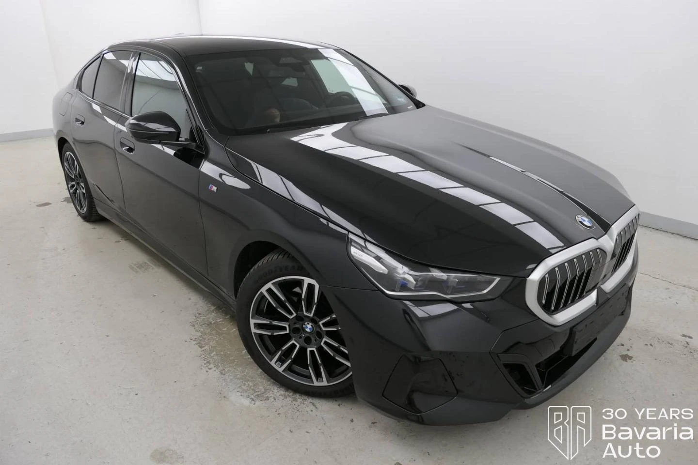 BMW 520 d xDrive M Sport Paket - изображение 4
