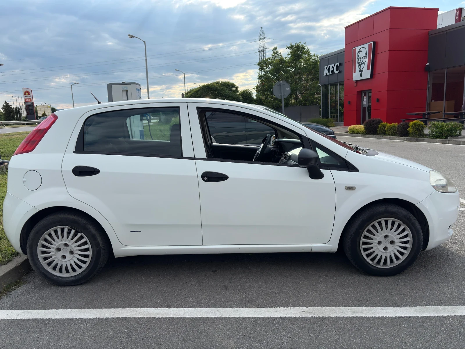 Fiat Punto 1.3 MULTIJET 2006 - изображение 2