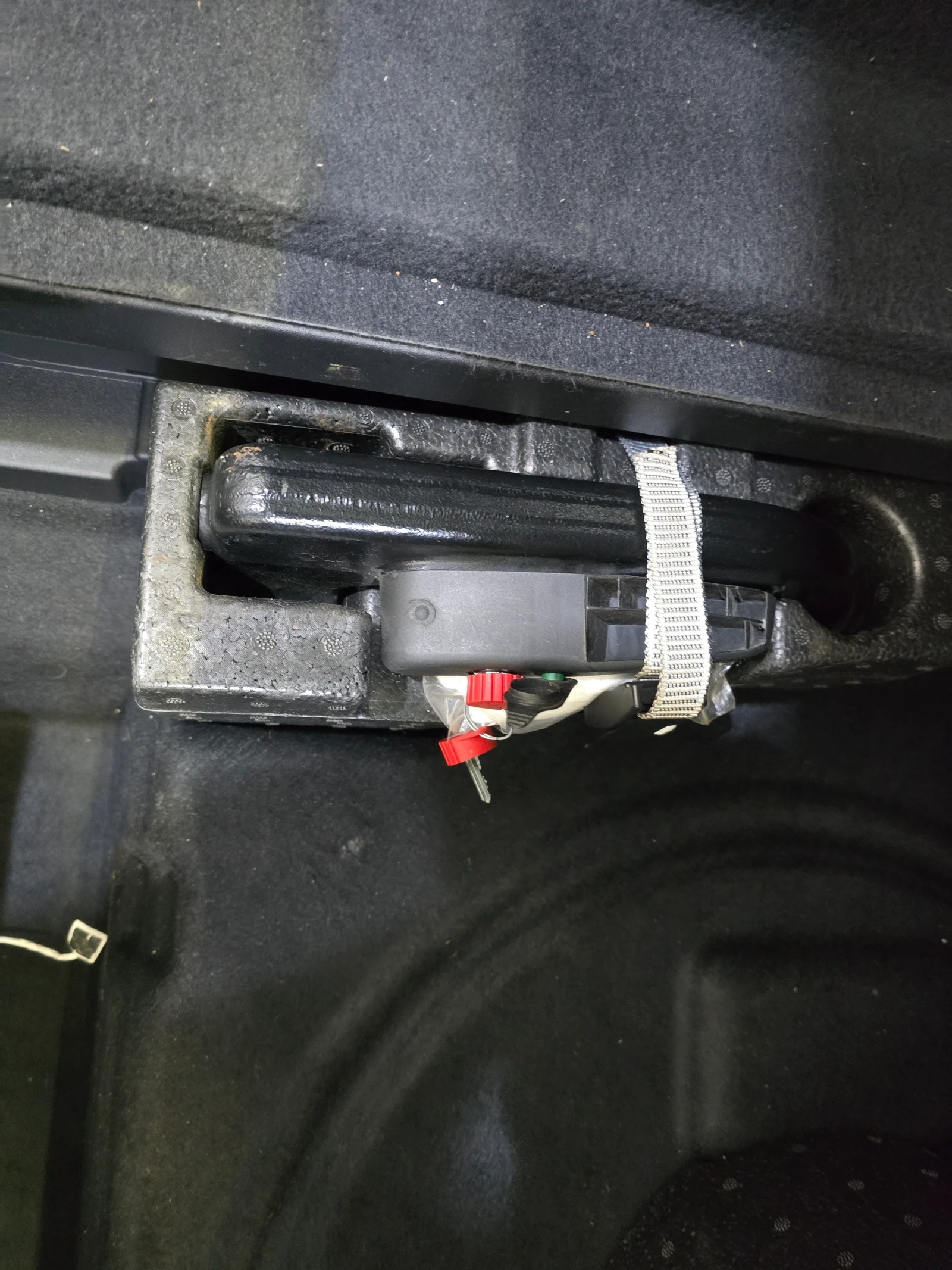Audi E-Tron Sportback/MatrixLed/Head-Up/Leather/KeylessGo/Came, снимка 14 - Автомобили и джипове - 54117710
