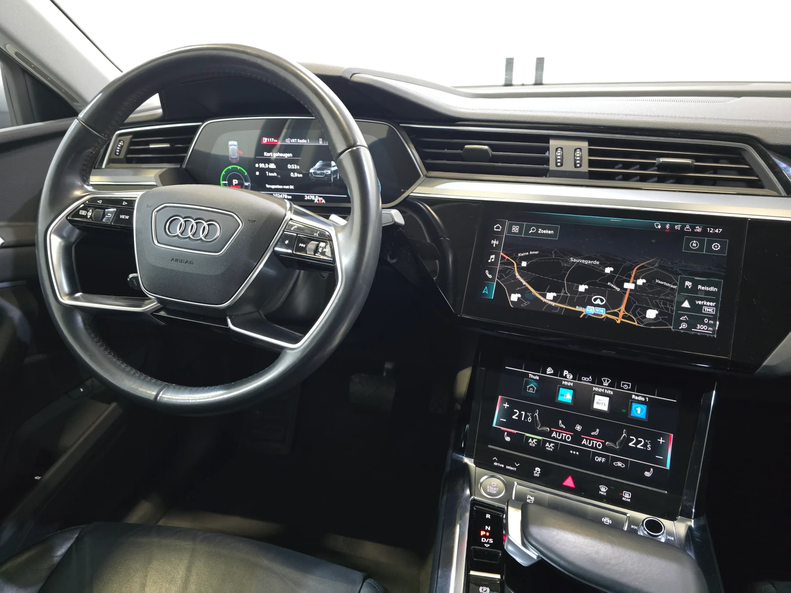 Audi E-Tron Sportback/MatrixLed/Head-Up/Leather/KeylessGo/Came, снимка 7 - Автомобили и джипове - 54117710