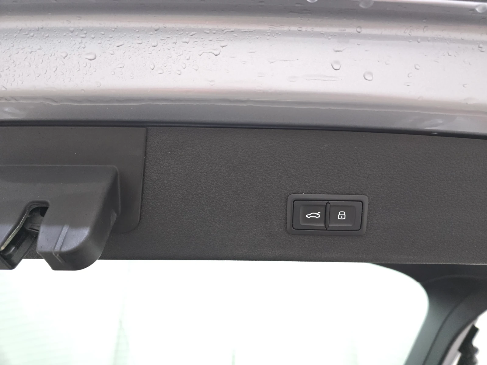 Audi E-Tron Sportback/MatrixLed/Head-Up/Leather/KeylessGo/Came, снимка 13 - Автомобили и джипове - 54117710